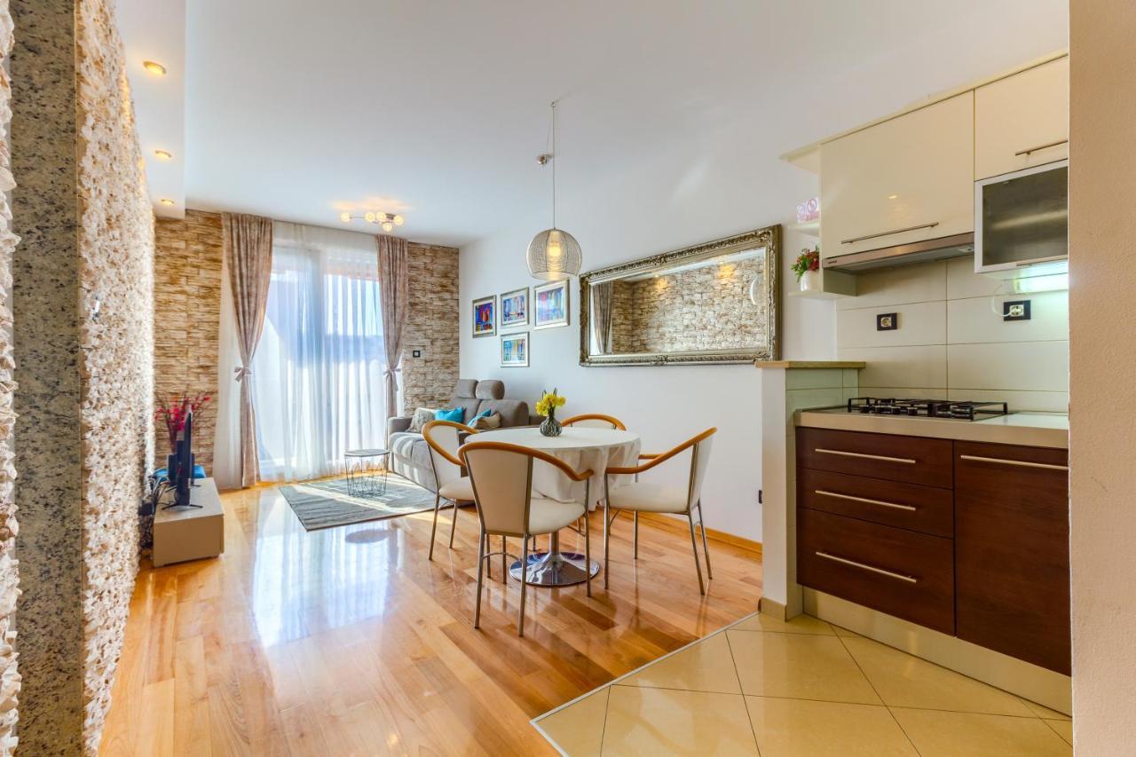 New Apartment Bila Jidra**** Сплит Екстериор снимка